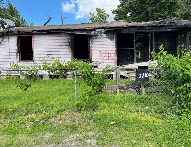3210 Cushing Street, Houston, TX 77026