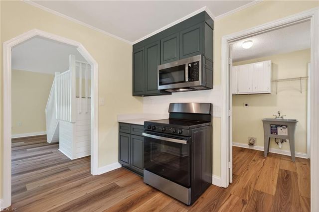 686 Princess Anne RD, Virginia Beach, VA 23457