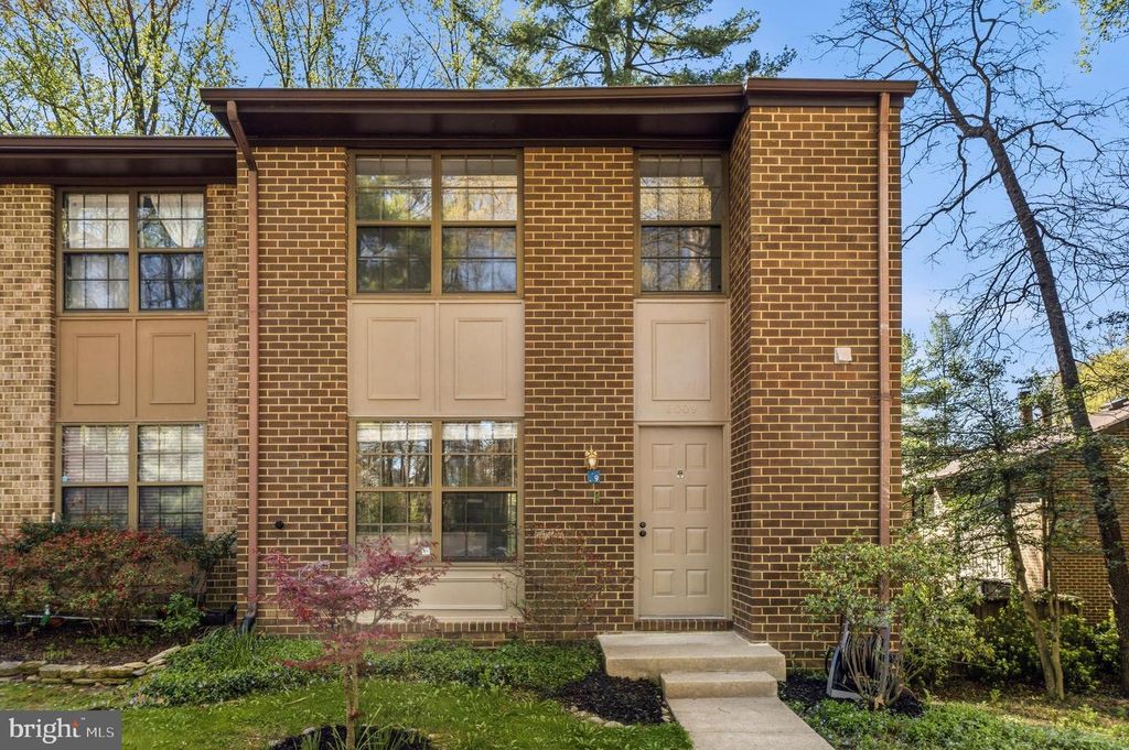 2009 HEADLANDS CIR, Reston, VA 20191