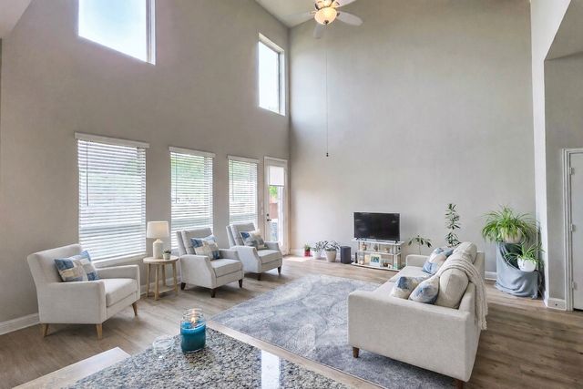 4108 Swinley Forest Drive, Arlington, TX 76017