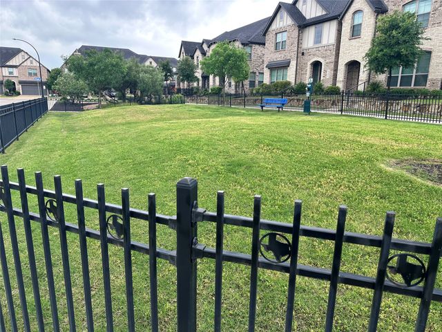 4108 Swinley Forest Drive, Arlington, TX 76017