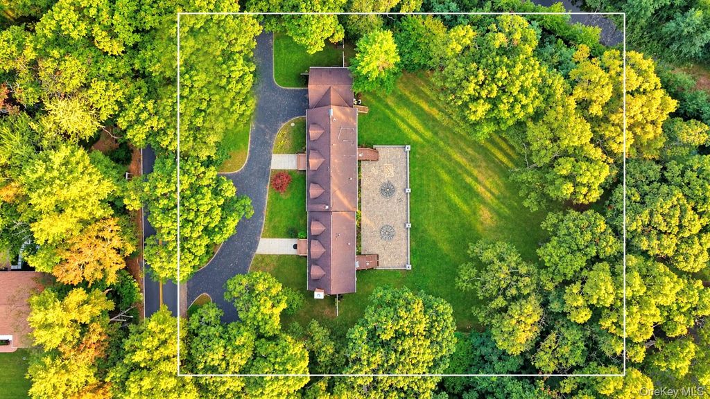 260 Deforest Road N, Dix Hills, NY 11746 — photo 3