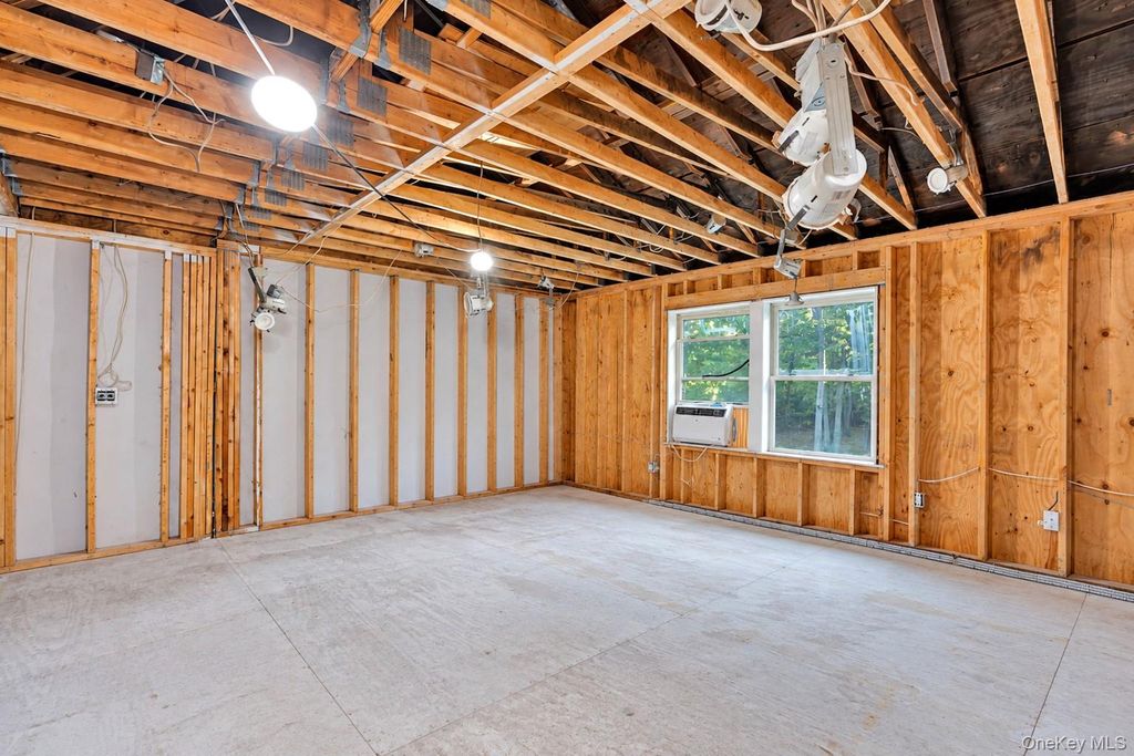 260 Deforest Road N, Dix Hills, NY 11746 — photo 5