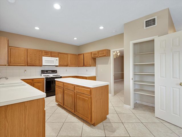 16423 Ash Point Lane, Sugar Land, TX 77498