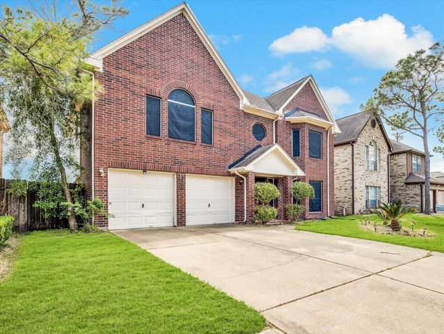 16423 Ash Point Lane, Sugar Land, TX 77498