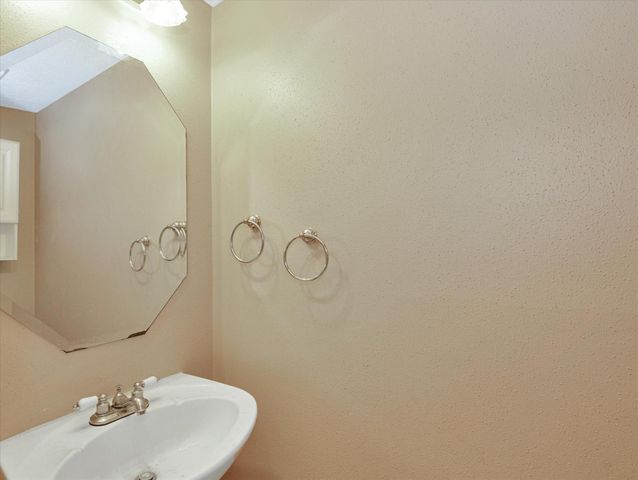 16423 Ash Point Lane, Sugar Land, TX 77498