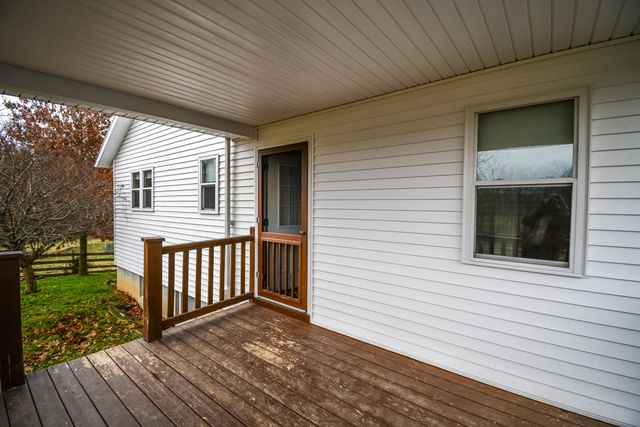 1233 Logan Run Road, Flemingsburg, KY 41041