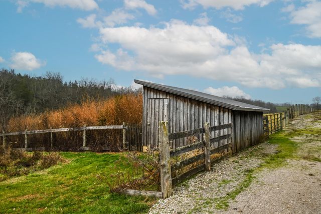 1233 Logan Run Road, Flemingsburg, KY 41041