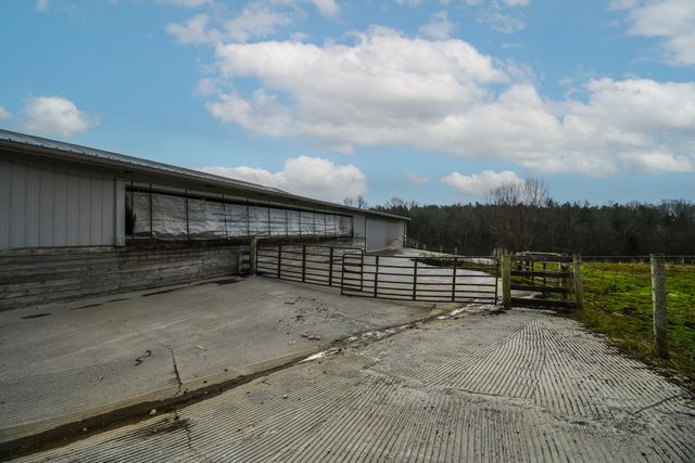 1233 Logan Run Road, Flemingsburg, KY 41041