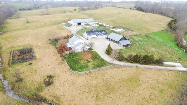 1233 Logan Run Road, Flemingsburg, KY 41041