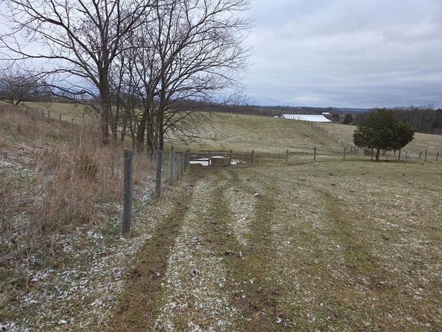 1233 Logan Run Road, Flemingsburg, KY 41041