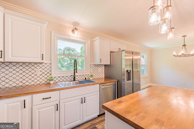 506 Bill Watkins Road, Hoschton, GA 30548