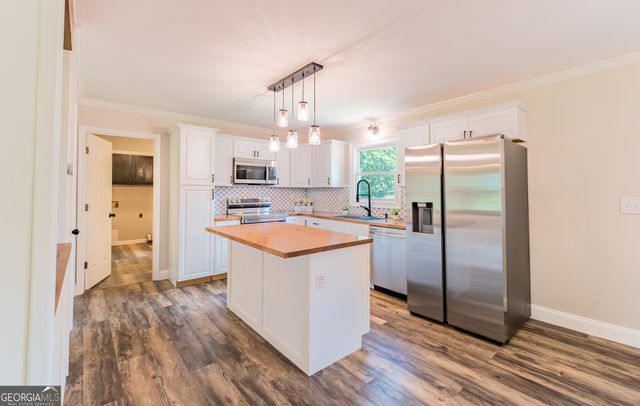 506 Bill Watkins Road, Hoschton, GA 30548