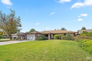 7800 Carol Sue Court, Bakersfield, CA 93308