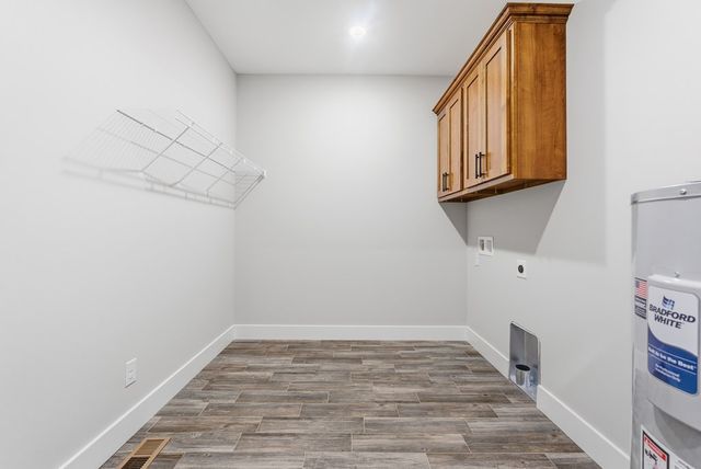 11100 H O Allison Rd, Baxter, TN 38544
