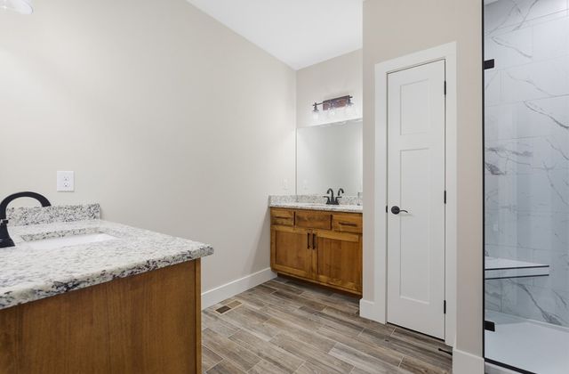 11100 H O Allison Rd, Baxter, TN 38544