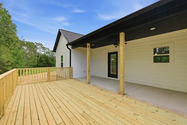 11100 H O Allison Rd, Baxter, TN 38544