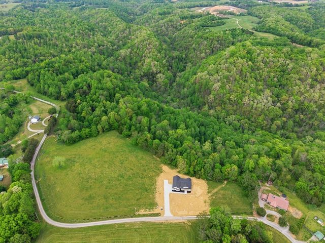 11100 H O Allison Rd, Baxter, TN 38544
