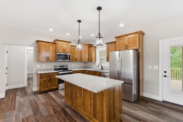 11100 H O Allison Rd, Baxter, TN 38544