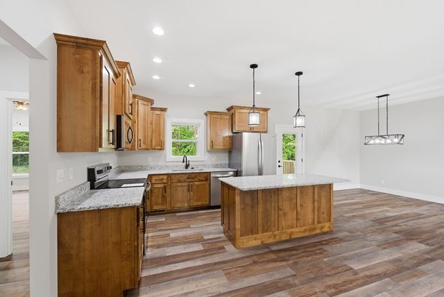 11100 H O Allison Rd, Baxter, TN 38544