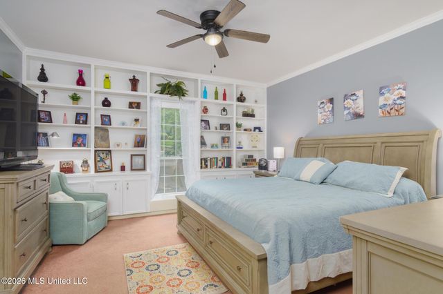 123 Dogwood Drive, Hattiesburg, MS 39402