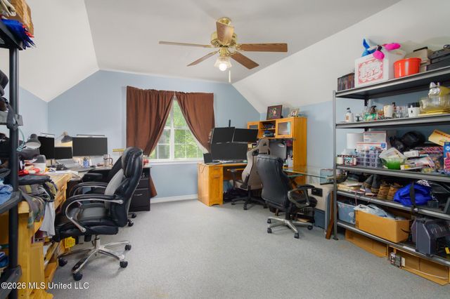 123 Dogwood Drive, Hattiesburg, MS 39402