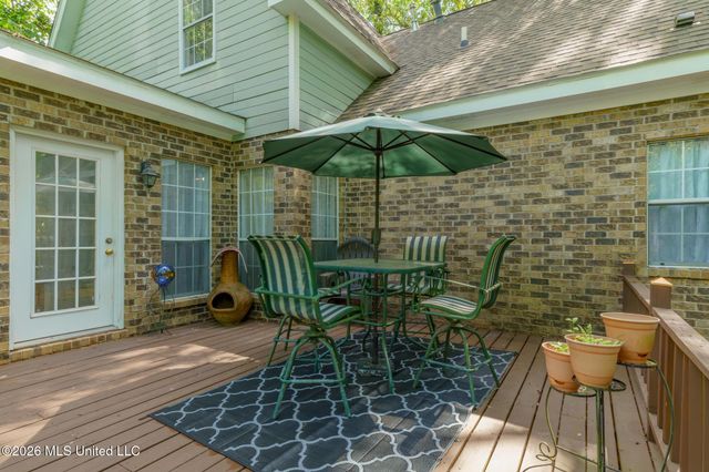 123 Dogwood Drive, Hattiesburg, MS 39402