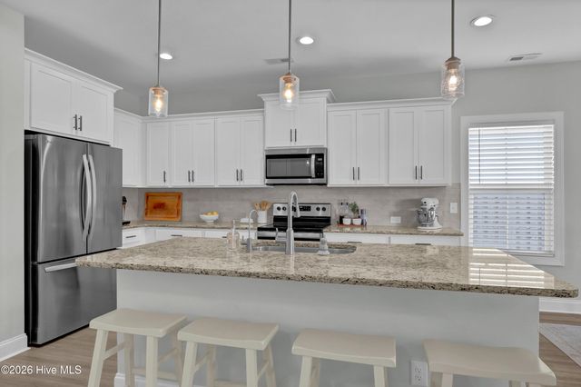 59 E Weatherbee Way, Hampstead, NC 28443