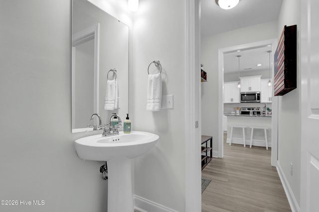 59 E Weatherbee Way, Hampstead, NC 28443