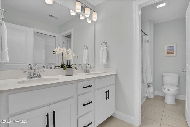 59 E Weatherbee Way, Hampstead, NC 28443