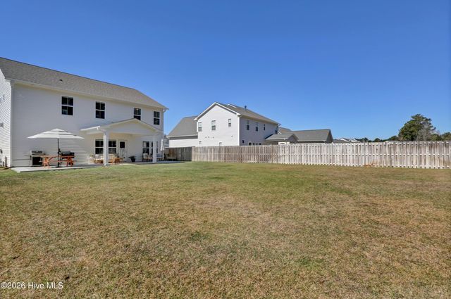 59 E Weatherbee Way, Hampstead, NC 28443