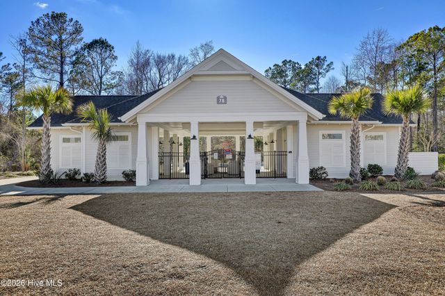 59 E Weatherbee Way, Hampstead, NC 28443