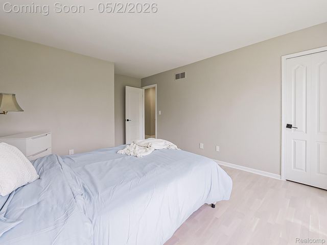49202 Cheshire Lane, Canton Charter Township, MI 48187