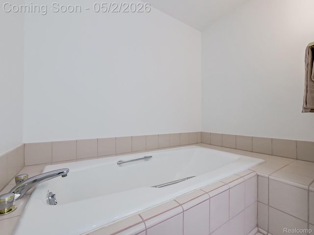 49202 Cheshire Lane, Canton Charter Township, MI 48187