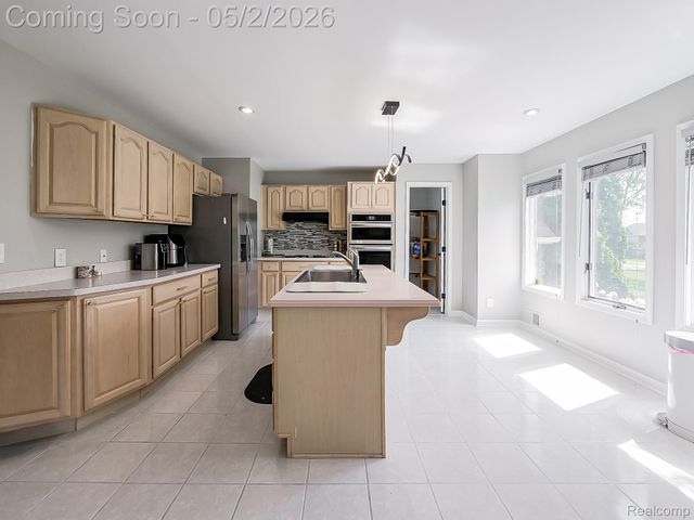 49202 Cheshire Lane, Canton Charter Township, MI 48187