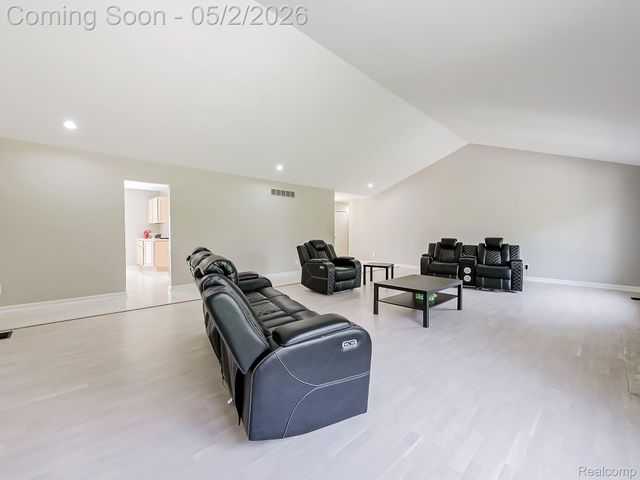 49202 Cheshire Lane, Canton Charter Township, MI 48187