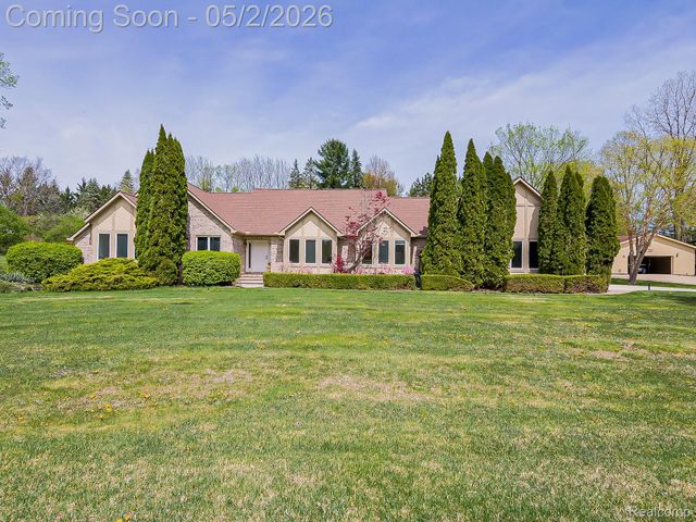 49202 Cheshire Lane, Canton Charter Township, MI 48187