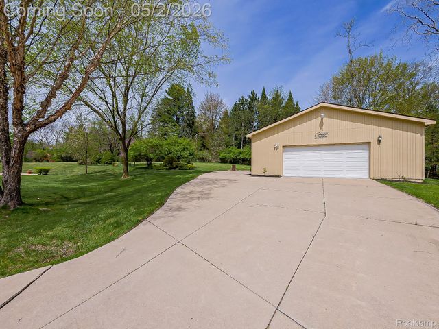 49202 Cheshire Lane, Canton Charter Township, MI 48187