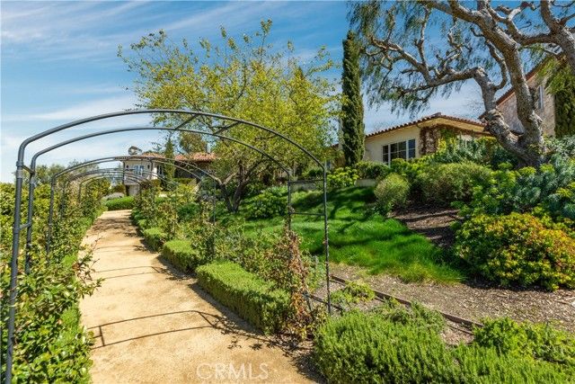 1412 Lower Paseo La Cresta, Palos Verdes Estates, CA 90274