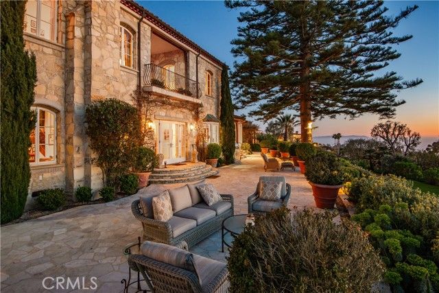 1412 Lower Paseo La Cresta, Palos Verdes Estates, CA 90274