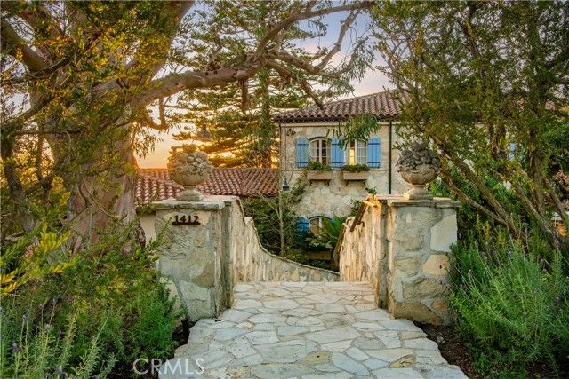 1412 Lower Paseo La Cresta, Palos Verdes Estates, CA 90274