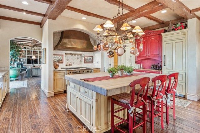 1412 Lower Paseo La Cresta, Palos Verdes Estates, CA 90274