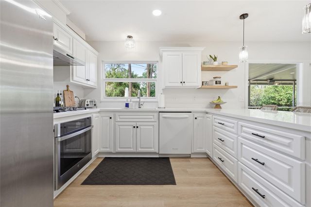 2230 NW 20TH COURT, Gainesville, FL 32605