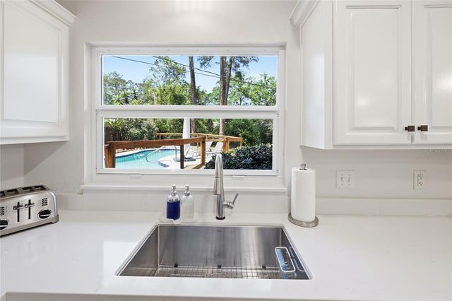 2230 NW 20TH COURT, Gainesville, FL 32605