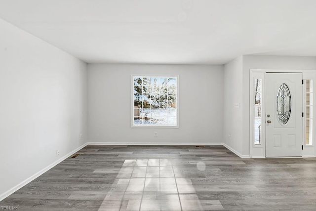 828 Connors DR, Newport News, VA 23608