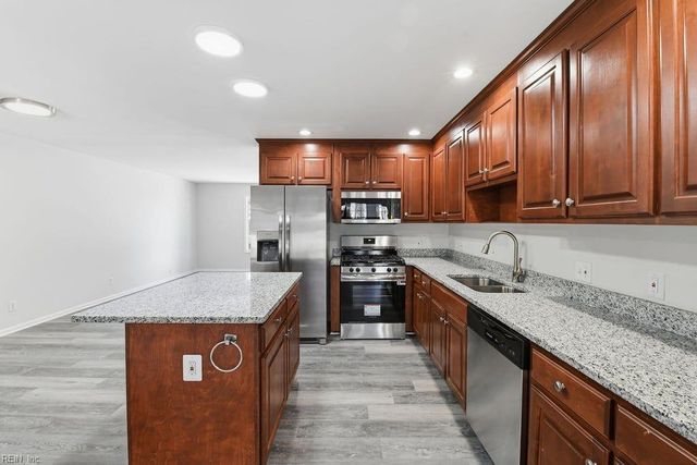 828 Connors DR, Newport News, VA 23608