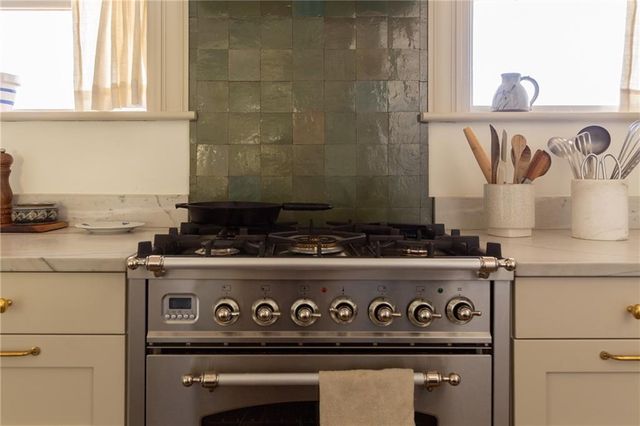 516 Olive Street, Kansas City, MO 64124