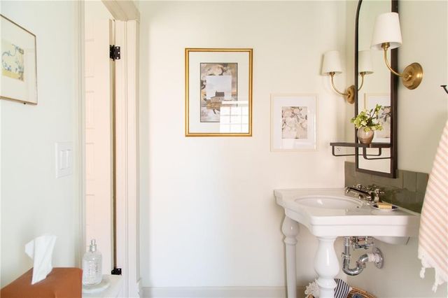 516 Olive Street, Kansas City, MO 64124