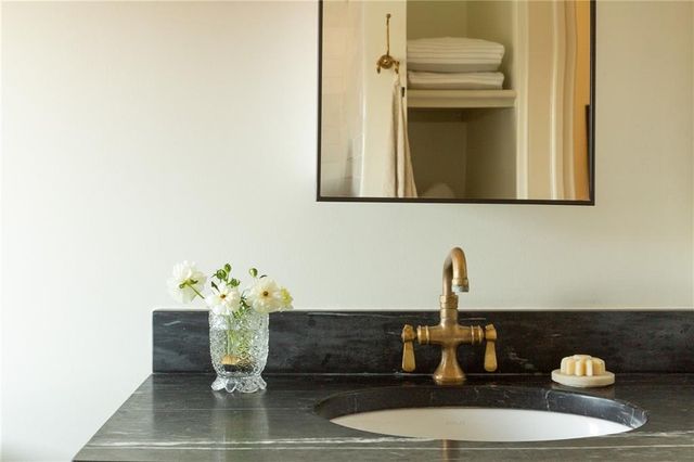 516 Olive Street, Kansas City, MO 64124