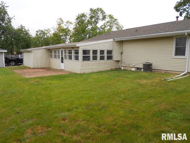 5012 N GRACELAND Drive, Peoria, IL 61614